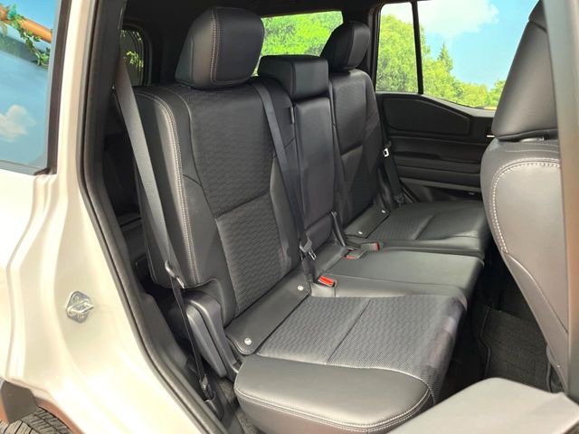 �L�X�Ƃ���2��ڃV�[�g�͋��Z���������A���S�n�����K!�F�B��Ƒ��Ƃ̂��o�����ɂ҂�����ł��B�x�r�[�V�[�g��`���C���h�V�[�g�g�p�������K�ɂ��߂�������������\���ȋ�Ԃ��m�ۂ��Ă��܂��B