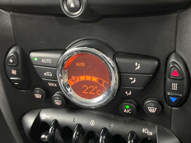 ●オートエアコン:最適な温度を保つようにオートで調節可能です♪