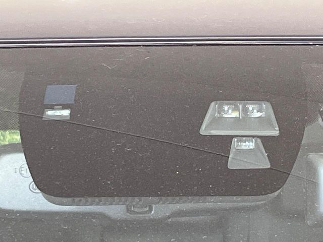 �y�X�}�[�g�V�e�B�u���[�L�T�|�[�g�z�ᑬ���s���ɑO���̎ԗ�����F�����A�Փ˂������Ȏ��͌x��ƃu���[�L�ŏՓˉ���Ɣ�Q�y�����A�V�X�g�B�����S�Ƀh���C�u�����y���݂��������܂��B