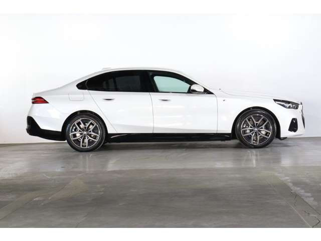 i5eドライブ40 Mスポーツ