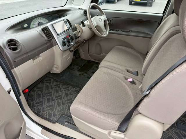 �C�ɂȂ邨�Ԃ�����܂�����E�̓d�b�ԍ����璼�ڂ��X�ɂ��₢���킹���������B�x�����@����ԗ����A��Ԃ܂łȂ�ł������������Ē����܂��B�X�^�b�t�ꓯ���A�����҂����Ă���܂��B