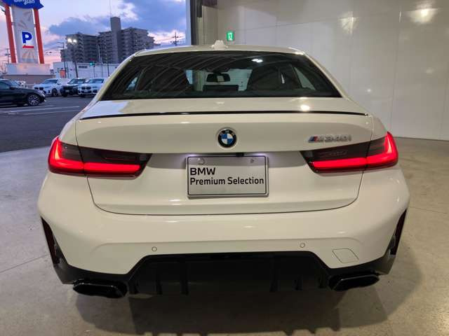 3シリーズセダンM340i xドライブ 4WD