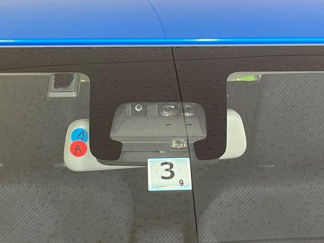 �y�X�Y�L �Z�[�t�e�B�T�|�[�g�z���s���ɑO���̎ԗ�����F�����A�Փ˂������Ȏ��͌x��ƃu���[�L�ŏՓˉ���Ɣ�Q�y�����A�V�X�g�B�����S�Ƀh���C�u�����y���݂��������܂��B