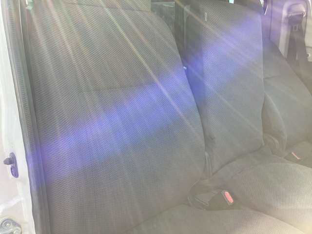 ���q������s�Ȃ��Ă���܂��B���p�Ԃ��畁�ʎԂǂ̂悤�Ȃ��Ԃł��������܂�!���薳���ł��̂ł��C�y�ɂ��\���t�����������܂���