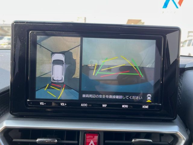 �y�p�m���~�b�N�r���[���j�^�[�z��p�̃J�����ɂ��A�ォ�猩���낵���悤�Ȏ��_��360�x�N���}�̎��͂��m�F���邱�Ƃ��ł��܂������p�������m�F���₷���A�����ꏊ�ł̐؂�Ԃ��⒓�Ԃ��X���[�Y�ɍs���܂��B