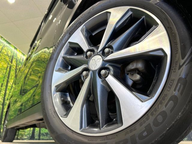 �y����15�C���`�A���~�z�C�[���z�O�ςɃ}�b�`���������A���~�z�C�[���𑕒����Ă���܂��B�e��ЊO�A���~�z�C�[����A�X�^�b�h���X�^�C�����戵�����Ă���܂��B���񂲑��k����������