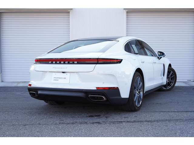 パナメーラ4 4WD