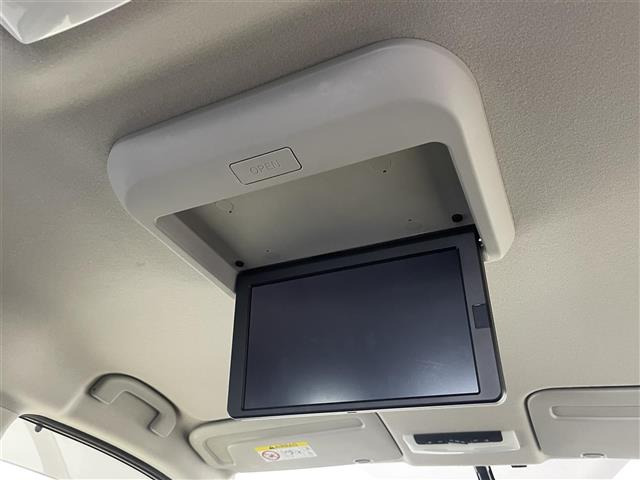 セレナ1.2 e-POWER ハイウェイスターV