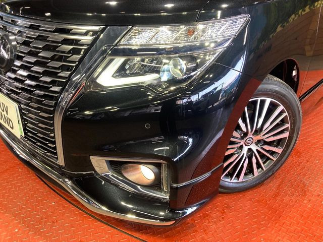 �yLED�w�b�h���C�g�z���V����ԑ��s�����ǍD�Ȏ��E���m�ۂ����S���ĉ^�]�ł��鍂�P�xLED�w�b�h���C�g�𑕔�!�_�����x�������A����d�͂��}�����Ă��܂��B