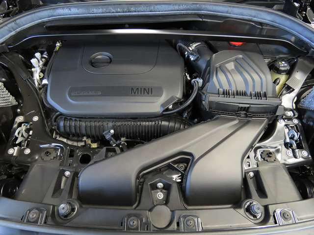 ミニクロスオーバージョン・クーパー・ワークス 4WD