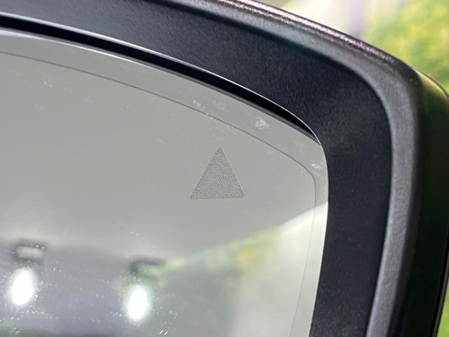 �y�u���C���h�X�|�b�g���j�^�����O�z���s���A�h�A�~���[�̎��p�ɂȂ�₷���ӏ��Ɍ㑱�Ԃ��ڋ߂���ƃT�C�h�~���[�t�߂Ɍx����\���A�h���C�o�[�ɒ��ӊ��N�����Ă���܂��B