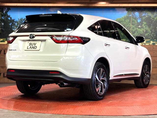 ☆全国のネクステージからお取り寄せが可能※!遠方の店舗に展示してあるクルマが気になる場合も、最寄りの店舗でご覧いただくことが可能です!是非私たちに要望をお聞かせください!※別途費用