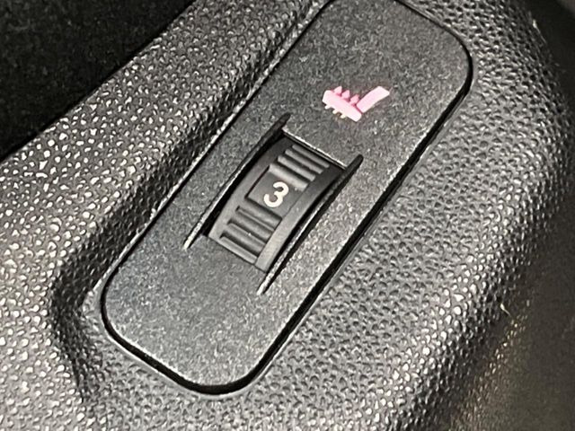 ���t�����g�V�[�g�q�[�e�B���O:�^�]�ȁE����ȋ��ɎO�i�K�Œ��߂��\�ȃV�[�g�q�[�^�[�𑕔����Ă���܂��B�G�߂��킸���K�ɂ��g�p���������܂��B