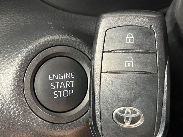 �y�X�}�[�g�L�[�z�J�o����|�P�b�g�ɓ��ꂽ�܂܂ł��h�A�̎{���E�������\�ȃX�}�[�g�L�[�𑕔��B�G���W���̃I���E�I�t�����J�M�����o���K�v����������Ƃ��Ă��֗��ł���