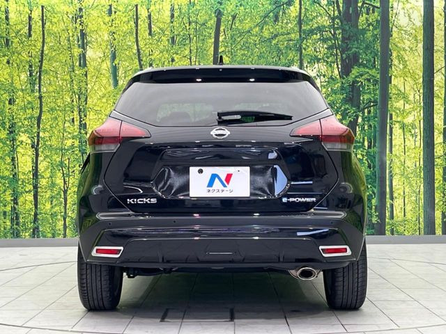 安心の最長10年・走行無制限保証(有償)をご用意。保証内容も充実はもちろん、無料点検&オイル交換や、年中無休の全国・24時間ロードサービスも付帯されておりますのでご安心下さい。