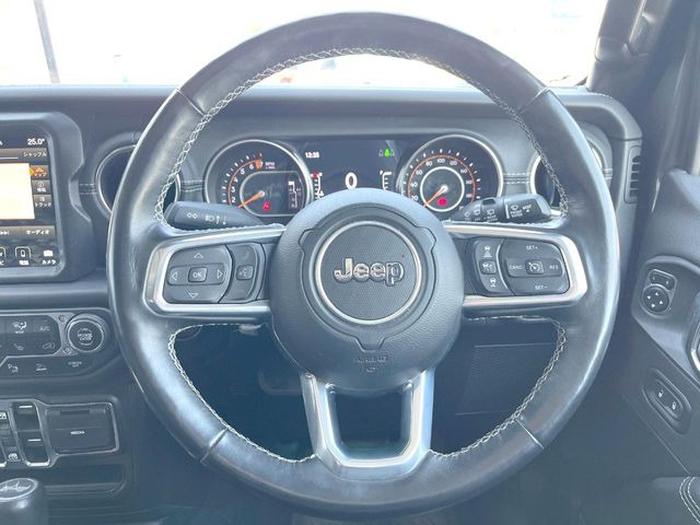 ���n���h�����̃X�������Ȃ��A���ꂢ�ȏ�Ԃ��ێ����Ă���܂��B�e�X�C�b�`���̓�����m�F�ς݂ł��B