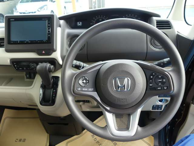 N-BOXG L ホンダセンシング 4WD