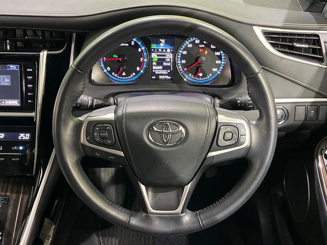 �y�����v�����X�e�A�����O�z�㎿�Ȋv���g�p���邱�ƂŁA��ɂ����������݂ƂĂ��^�]���₷���n���h���ł���