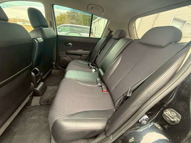 �C�ɂȂ邨�Ԃ�����܂�����E�̓d�b�ԍ����璼�ڂ��X�ɂ��₢���킹���������B�x�����@����ԗ����A��Ԃ܂łȂ�ł������������Ē����܂��B�X�^�b�t�ꓯ���A�����҂����Ă���܂��B