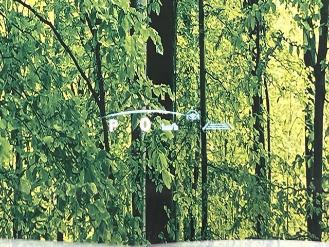 �y�J���[�w�b�h�A�b�v�f�B�X�v���C�z���݂̑��x�⑖�s�����f�W�^���\���ŉ^�]�ȑO���̃K���X�ɓ��e!�J���[�t���Ŏ��F���������A�^�]���ڐ������炳���K�v�ȏ����m�F�ł���̂łƂ��Ă��֗��ň��S!