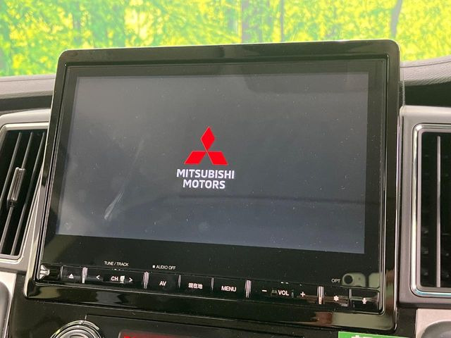 �y�����i�r�z�l�C�̏����i�r�𑕔����Ă���܂��B�i�r�̎g���₷���͂������A�I�[�f�B�I�@�\���[��!�L�����v�◷�s�͂������A�ʋ΂┃�����ȂǕ��i�̃h���C�u���y�����Ȃ�͂���