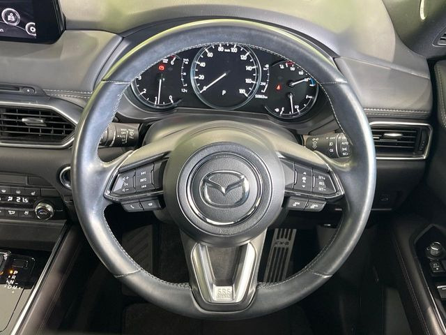 �y�����v�����X�e�A�����O�z�㎿�Ȋv���g�p���邱�ƂŁA��ɂ����������݂ƂĂ��^�]���₷���n���h���ł���