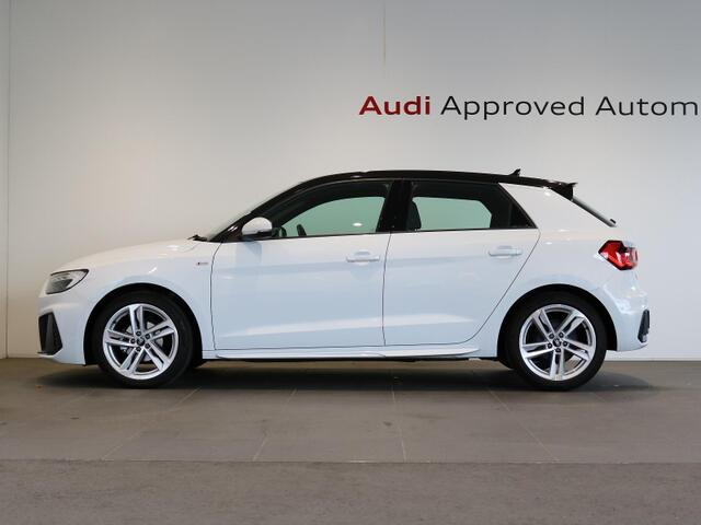 A1スポーツバック25 TFSI Sライン