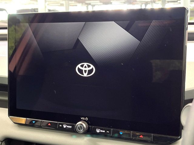 �y12.9�C���` �f�B�X�v���C�I�[�f�B�I�z���ʂ̃f�B�X�v���C��AppleCarPlay��AndroidAuto�����p�\�B�傫�ȉ�ʂŃX�}�z�i�r�A�v���������p���������܂���