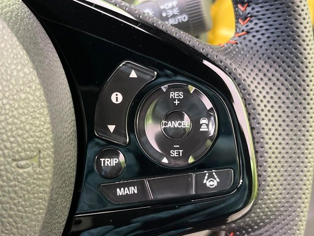 �y�A�_�v�e�B�u�N���[�Y�R���g���[���z�������H�ł̒��������s���y��!!�����ő��x��ۂN���[�Y�R���g���[�����A�Փˌy���V�X�e���ƘA�g���A�O���̎ԗ������m���ĎԊԂ�ۂ悤�ɑ��x���߂��Ă���܂�!!