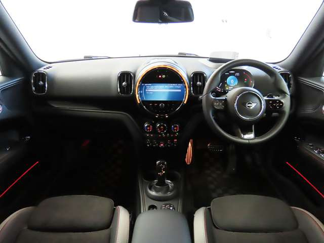 ミニクロスオーバージョン・クーパー・ワークス 4WD