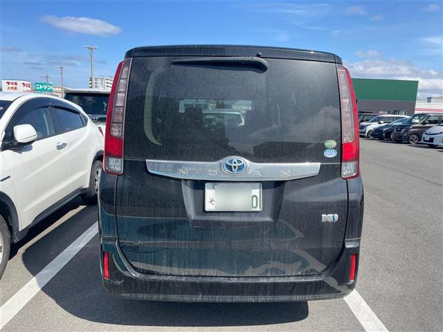 ノア1.8 ハイブリッド G