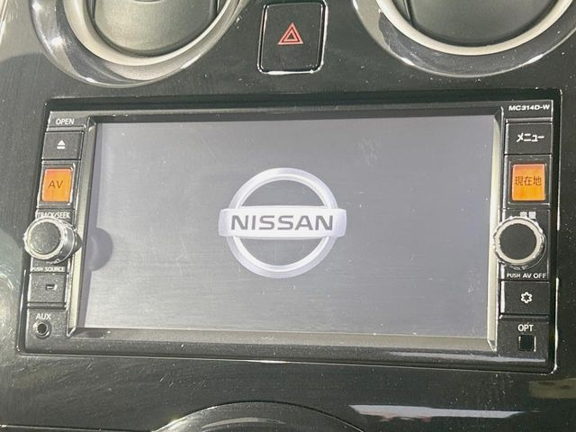 �y�����i�r�z�l�C�̏����i�r�𑕔����Ă���܂��B�i�r�̎g���₷���͂������A�I�[�f�B�I�@�\���[��!�L�����v�◷�s�͂������A�ʋ΂┃�����ȂǕ��i�̃h���C�u���y�����Ȃ�͂���