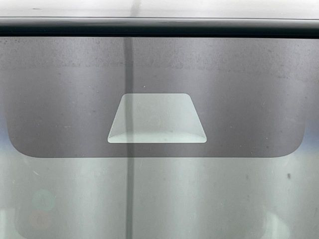 �y�z���_�Z���V���O�z���s���ɑO���̎ԗ�����F�����A�Փ˂������Ȏ��͌x��ƃu���[�L�ŏՓˉ���Ɣ�Q�y�����A�V�X�g�B�����S�Ƀh���C�u�����y���݂��������܂��B