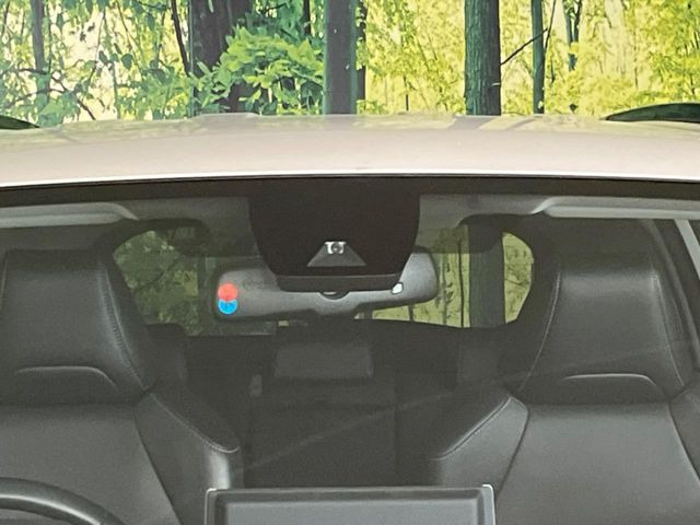 �y�v���N���b�V���Z�[�t�e�B�z�O���̎ԗ��������m���A�Փ˂������Ȏ��͌x��Œ��ӂ𑣂��A�u���[�L�𓥂ޗ͂��T�|�[�g�B�u���[�L�𓥂߂Ȃ������ꍇ�͏Փ˔�Q�y���u���[�L���쓮�A�Փˉ�����T�|�[�g���܂��B