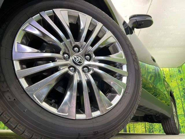 �y����19�C���`�A���~�z�C�[���z�O�ςɃ}�b�`���������A���~�z�C�[���𑕒����Ă���܂��B�e��ЊO�A���~�z�C�[����A�X�^�b�h���X�^�C�����戵�����Ă���܂��B���񂲑��k����������