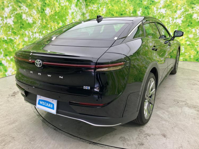 クラウンクロスオーバー2.5 G アドバンスト レザー パッケージ E-Four 4WD