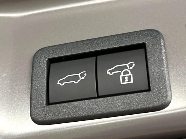 �y�p���[�o�b�N�h�A�z�X�}�[�g�L�[��^�]�Ȃ̃{�^�������������Ń��A�Q�[�g�������ŊJ���܂�!�ו��������Ă��鎞��A�����ʒu�ɂ���o�b�N�h�A��߂�ۂɕ֗��ȋ@�\�ł���