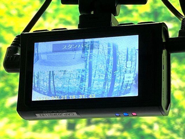 �y�h���C�u���R�[�_�[�z���S�E���S�ȃJ�[���C�t�ɕK�{�̃h���C�u���R�[�_�[�𑕔�!���s���͂������A������^�]�⎖�̂ɑ��������ۂ̏󋵂��f���ŋL�^���A����̃��X�N�ɔ����܂��B