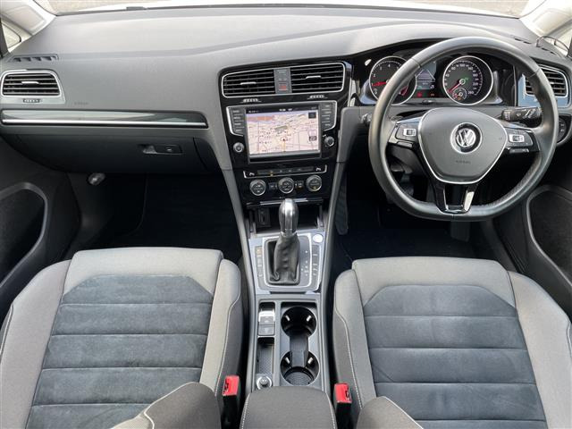 ゴルフヴァリアントTSI ハイライン ブルーモーションテクノロジー