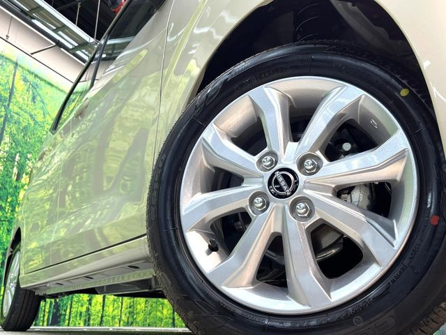 �y����14�C���`�A���~�z�C�[���z�O�ςɃ}�b�`���������A���~�z�C�[���𑕒����Ă���܂��B�e��ЊO�A���~�z�C�[����A�X�^�b�h���X�^�C�����戵�����Ă���܂��B���񂲑��k����������