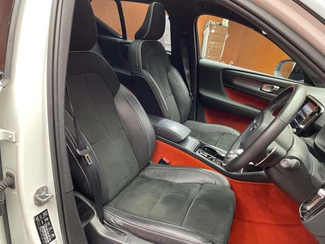 XC40T4 AWD Rデザイン 4WD