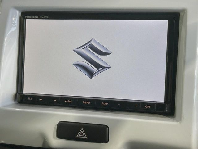 �y���[�J�[�����i�r�z�C���e���A�ɗn�����ރX�^�C���b�V���ȁu��p�݌v�v���[�J�[�i�r�𑕔��􎋔F���⑀�쐫�ȂǊ�{���\�ɂ��D��A���㎿�ȃJ�[���C�t�����y���݂��������܂��B