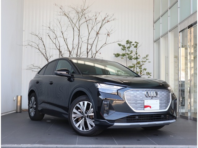 Q4スポーツバックe-tron40 アドバンスド