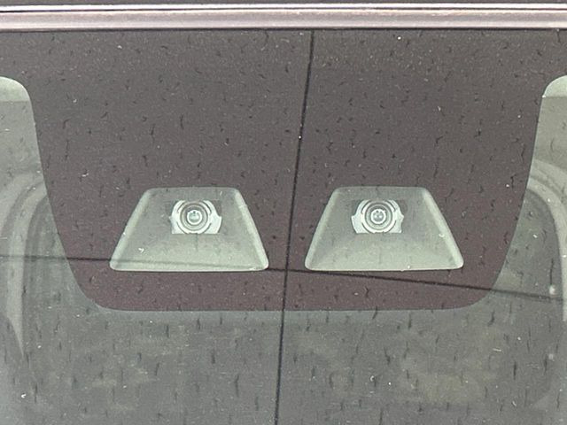 �y�X�}�[�g�A�V�X�g�z���s���ɑO���̎ԗ�����F�����A�Փ˂������Ȏ��͌x��ƃu���[�L�ŏՓˉ���Ɣ�Q�y�����A�V�X�g�B�����S�Ƀh���C�u�����y���݂��������܂��B