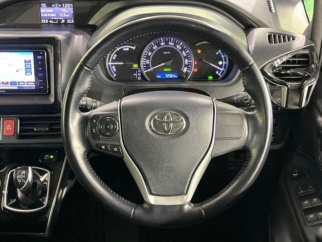 �y�X�e�A�����O�X�C�b�`�z�^�]���A�O������ڐ������炷���ƂȂ��A�I�[�f�B�I���̑��삪�\�ȕ֗��@�\!���S&���K�ȃh���C�u�����o���Ă���܂���