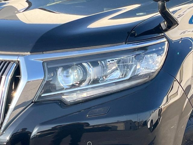 �yLED�w�b�h���C�g�z���V����ԑ��s�����ǍD�Ȏ��E���m�ۂ����S���ĉ^�]�ł��鍂�P�xLED�w�b�h���C�g�𑕔�!�_�����x�������A����d�͂��}�����Ă��܂��B