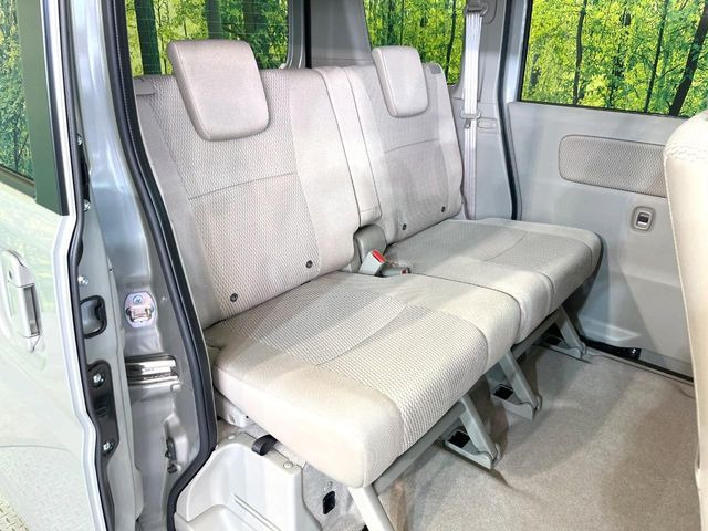 ���i���ȃI���W�i���t���A�}�b�g���I�v�V�����ɂĂ��p�ӂ��Ă���܂��B���D���ȃf�U�C����J���[�����Ԃɍ��킹�đI��ł����������Ƃ��ł��܂���