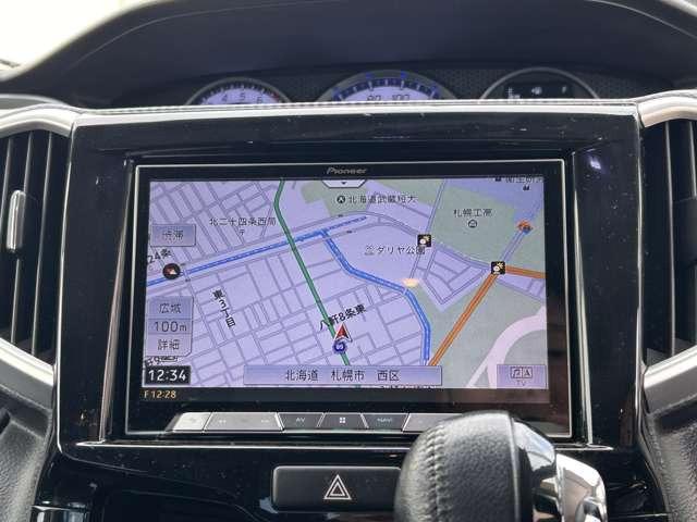 �A���E���h�r���[���j�^�[������