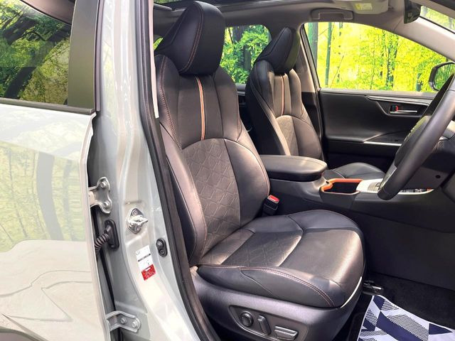 �y���烌�U�[�V�[�g�z����̂ӂ���肪�e�ՂŃ����e�i���X�����ȒP�ȁA�@�\���ɗD��鍇����v���̗p�����㎿�ȃV�[�g�ł��B����S�n���悭�A���������ӂ��S�n�ǂ��ԓ���Ԃ����o���Ă���܂��B