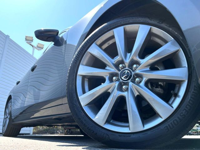 �y����18�C���`�A���~�z�C�[���z�O�ςɃ}�b�`���������A���~�z�C�[���𑕒����Ă���܂��B�e��ЊO�A���~�z�C�[����A�X�^�b�h���X�^�C�����戵�����Ă���܂��B���񂲑��k����������